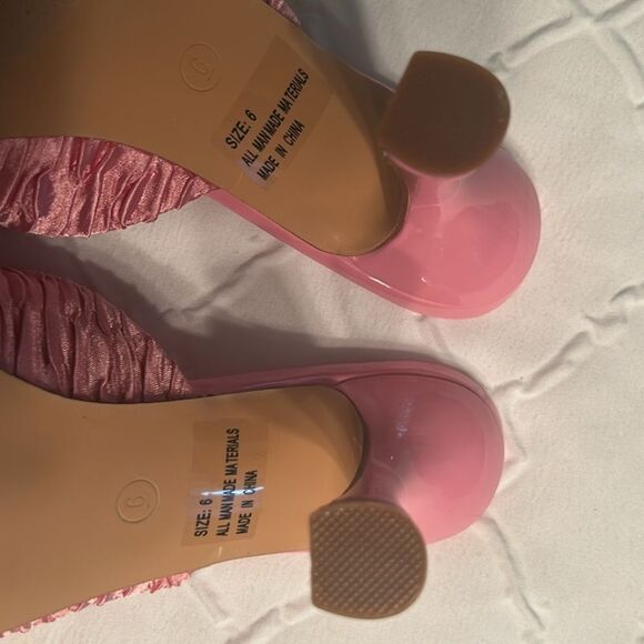 Lulus Rose Pink Satin Textured Bow High Heel
Mules(Size 6) - Picture 8 of 8